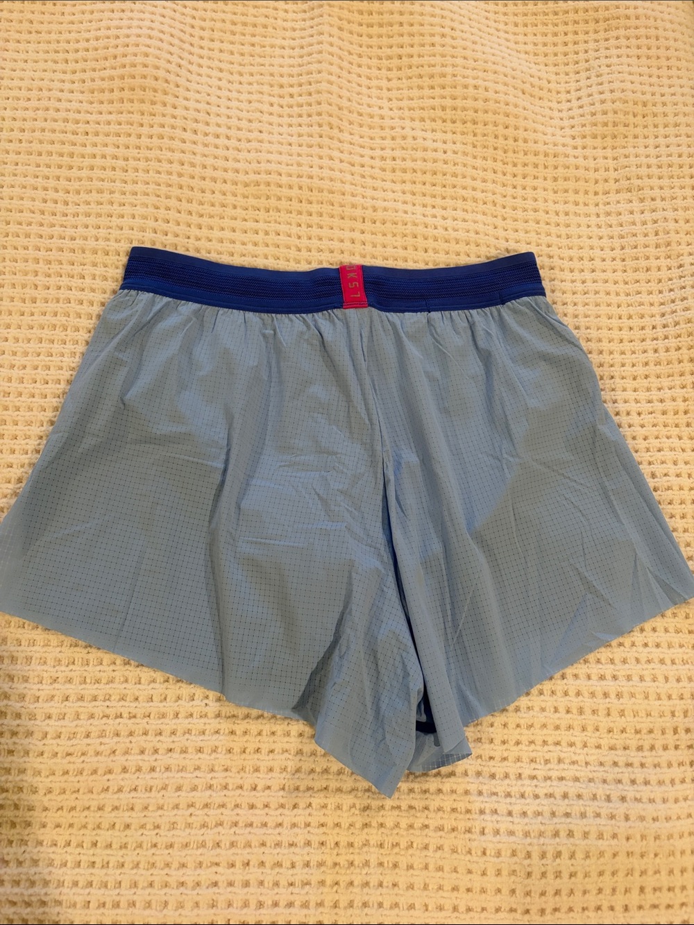 LSKD High-Rise Accelerate Shorts - Picture 2 of 4